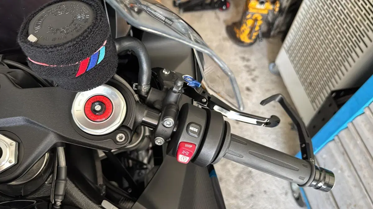Bmw S 1000 RR (2025 - 27) (6)