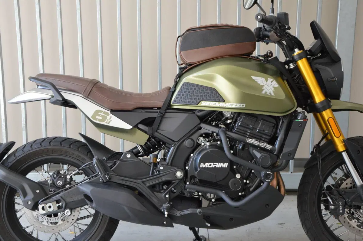 Moto Morini SEIEMMEZZO SCR (2022 - 26) (4)