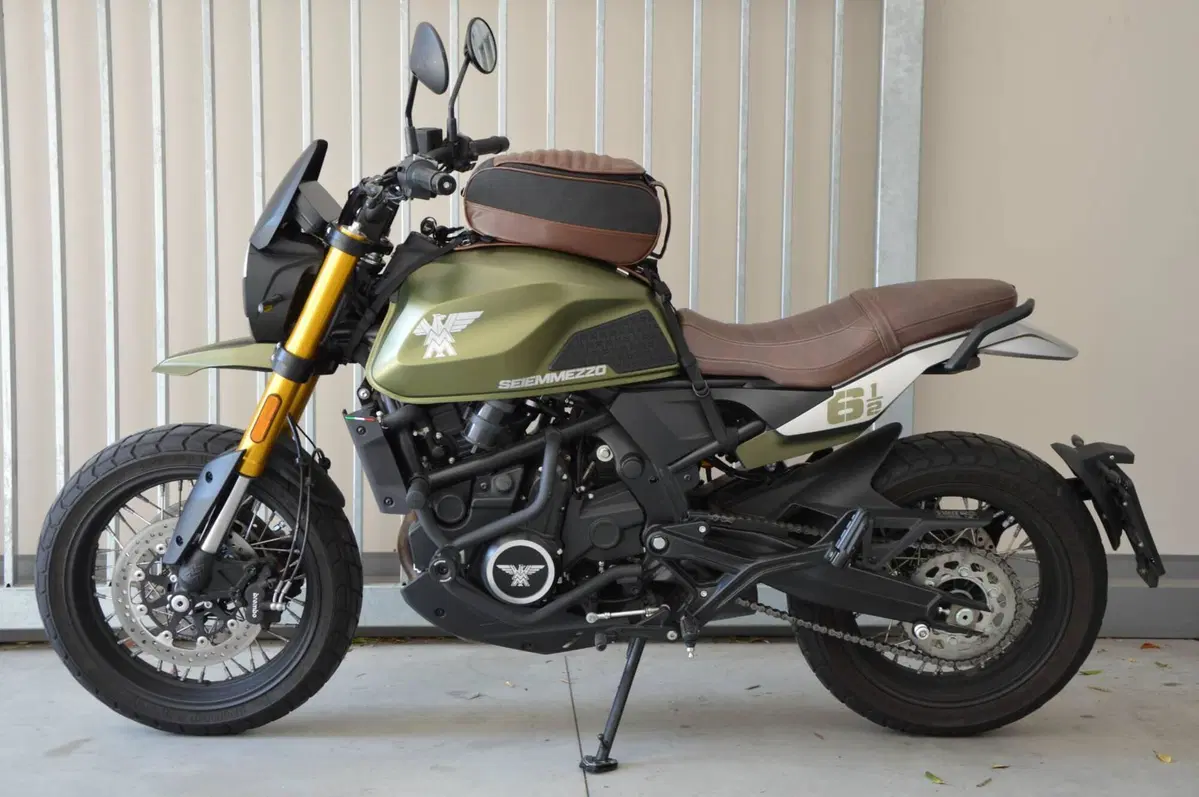 Moto Morini SEIEMMEZZO SCR (2022 - 26) (7)