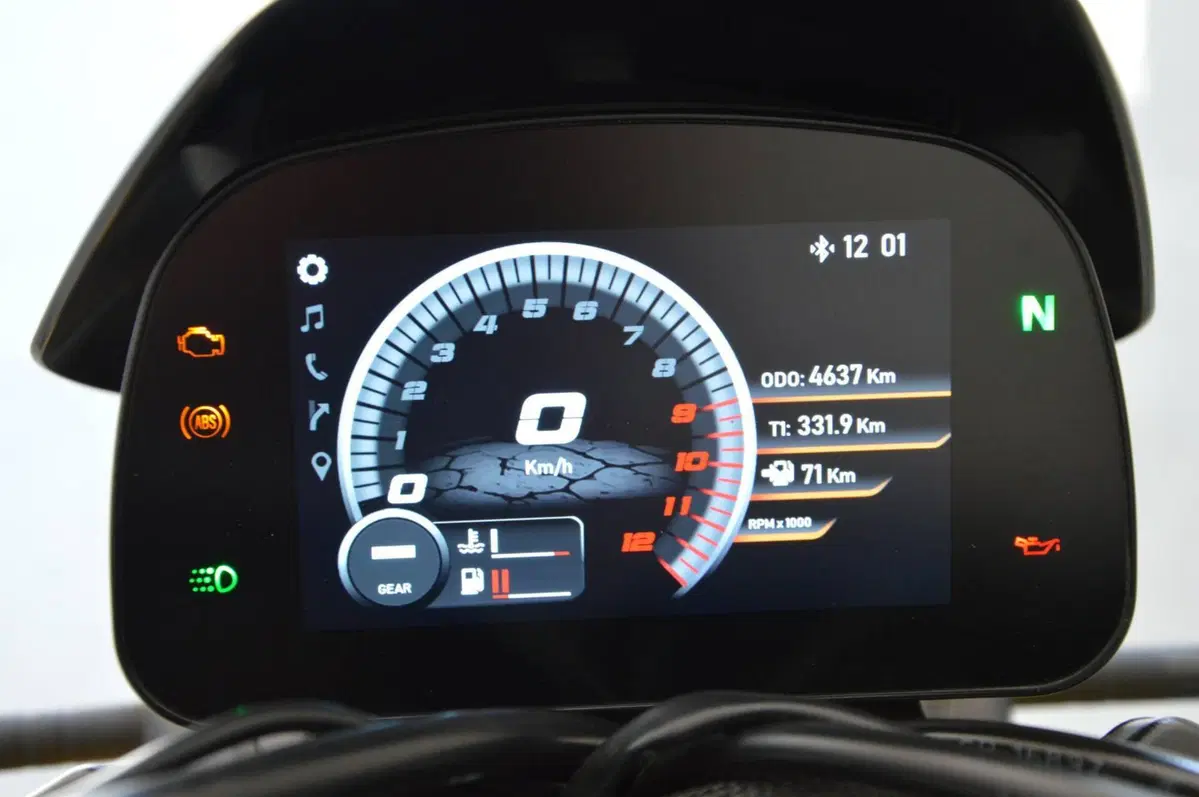 Moto Morini SEIEMMEZZO SCR (2022 - 26) (14)