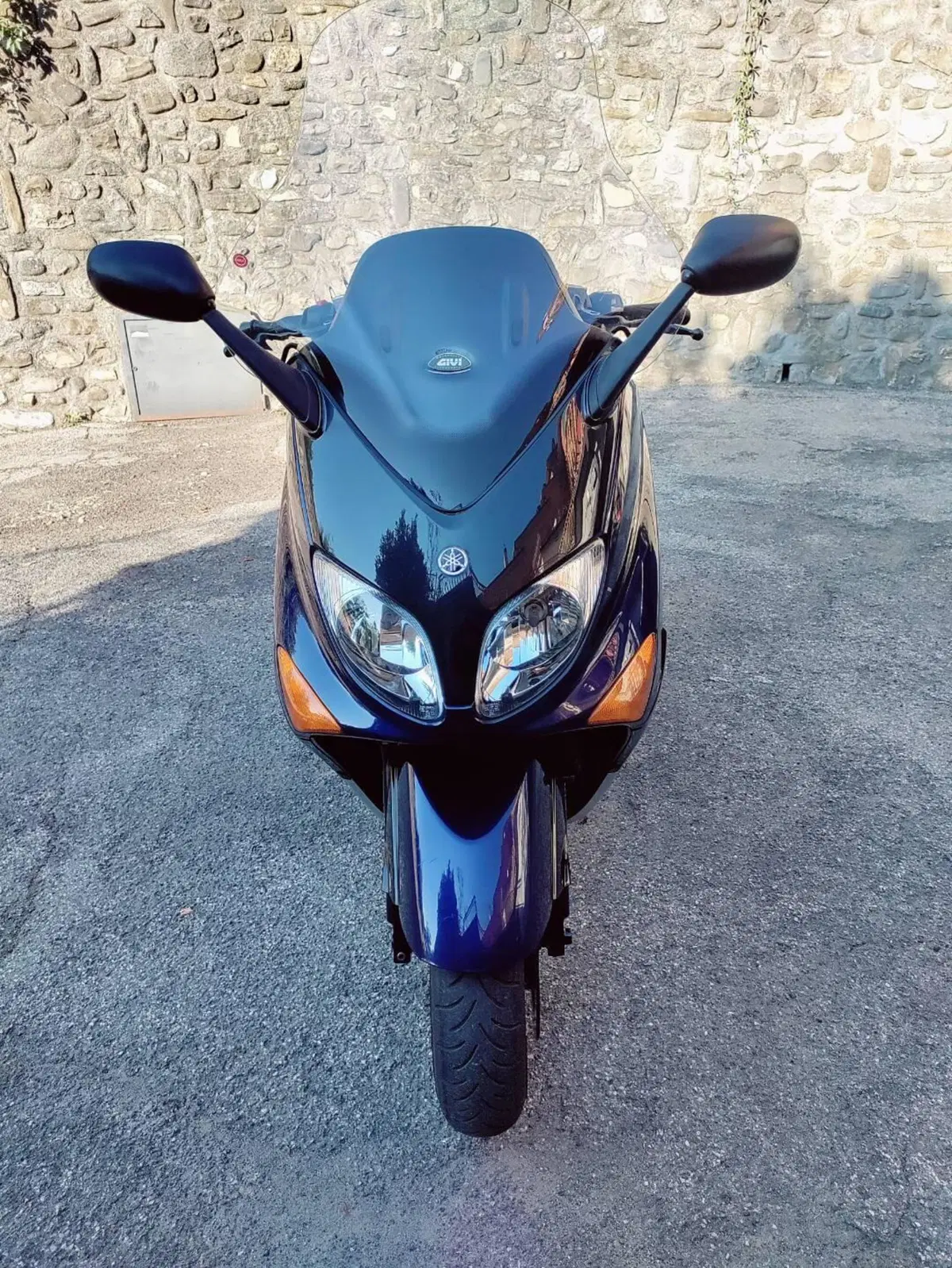 Yamaha T-Max 500 (2001 - 03) (3)
