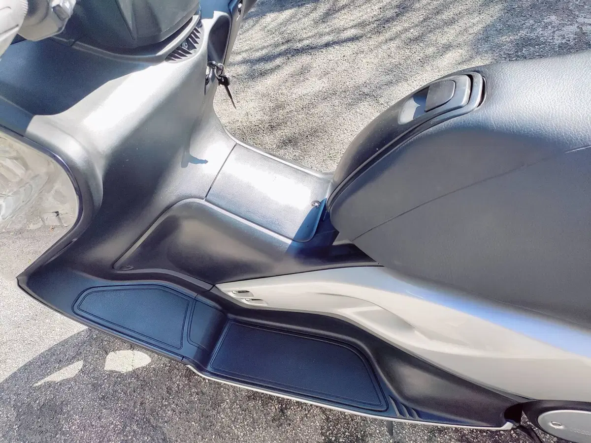 Yamaha T-Max 500 (2001 - 03) (7)