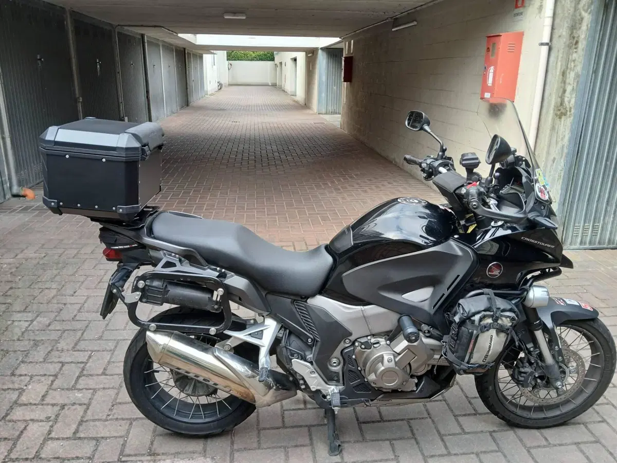 Honda VFR 1200 F DCT ABS (2010 - 16) (3)