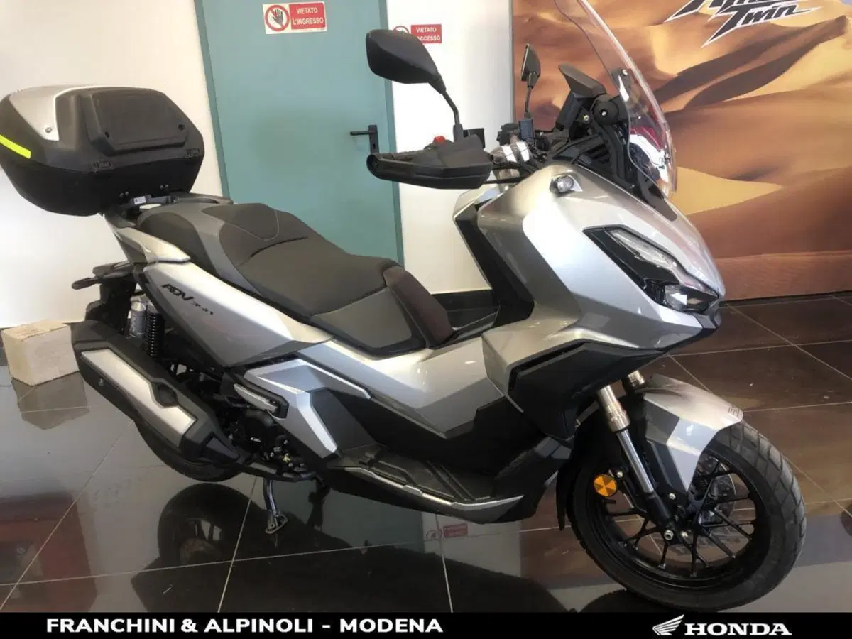 Honda ADV 350 (2022 - 24) (8)