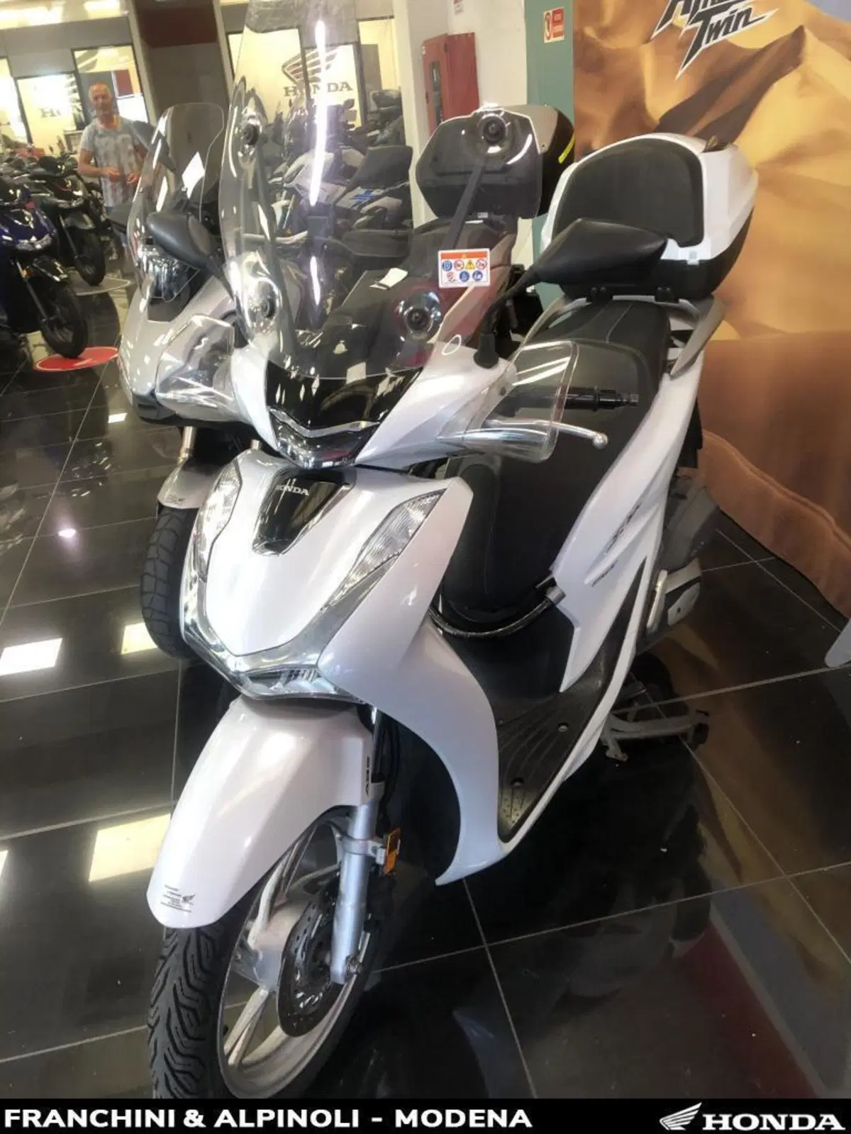 Honda SH 150i (2020 - 23) (7)