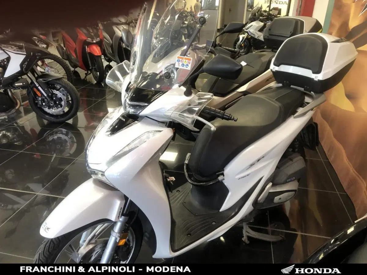 Honda SH 150i (2020 - 23) (9)