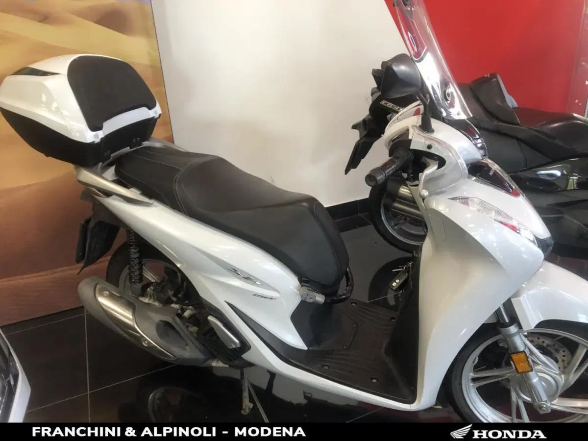 Honda SH 150i (2020 - 23) (11)