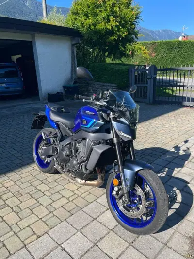 Yamaha MT-09 Y-AMT (2024 - 26) usata