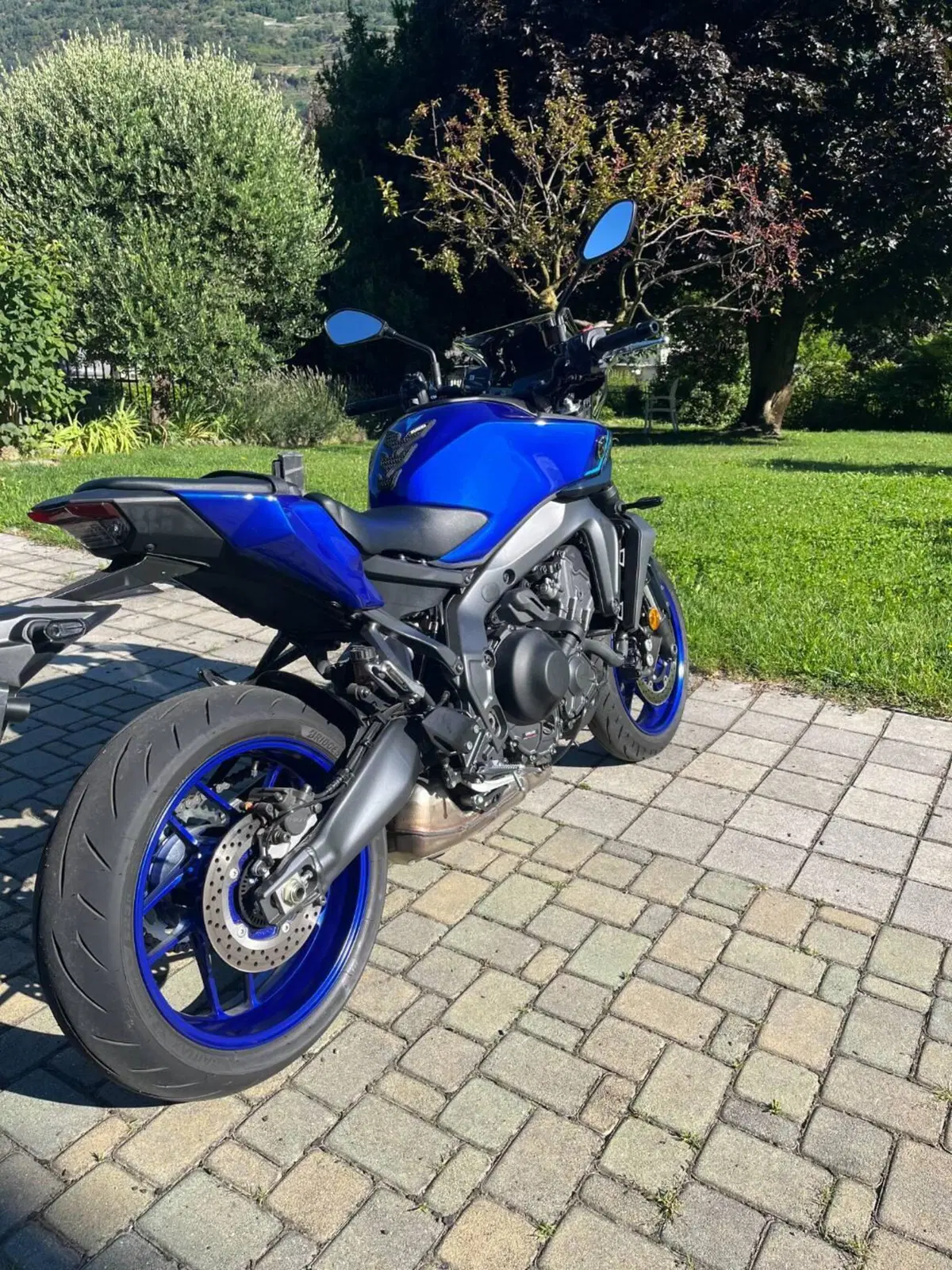 Yamaha MT-09 Y-AMT (2024 - 26) (2)
