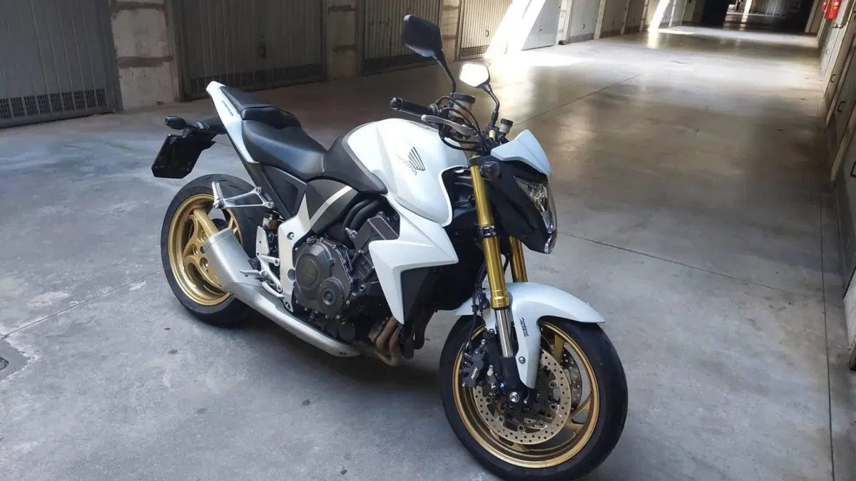 Honda CB 1000 R ABS (2011 - 17)