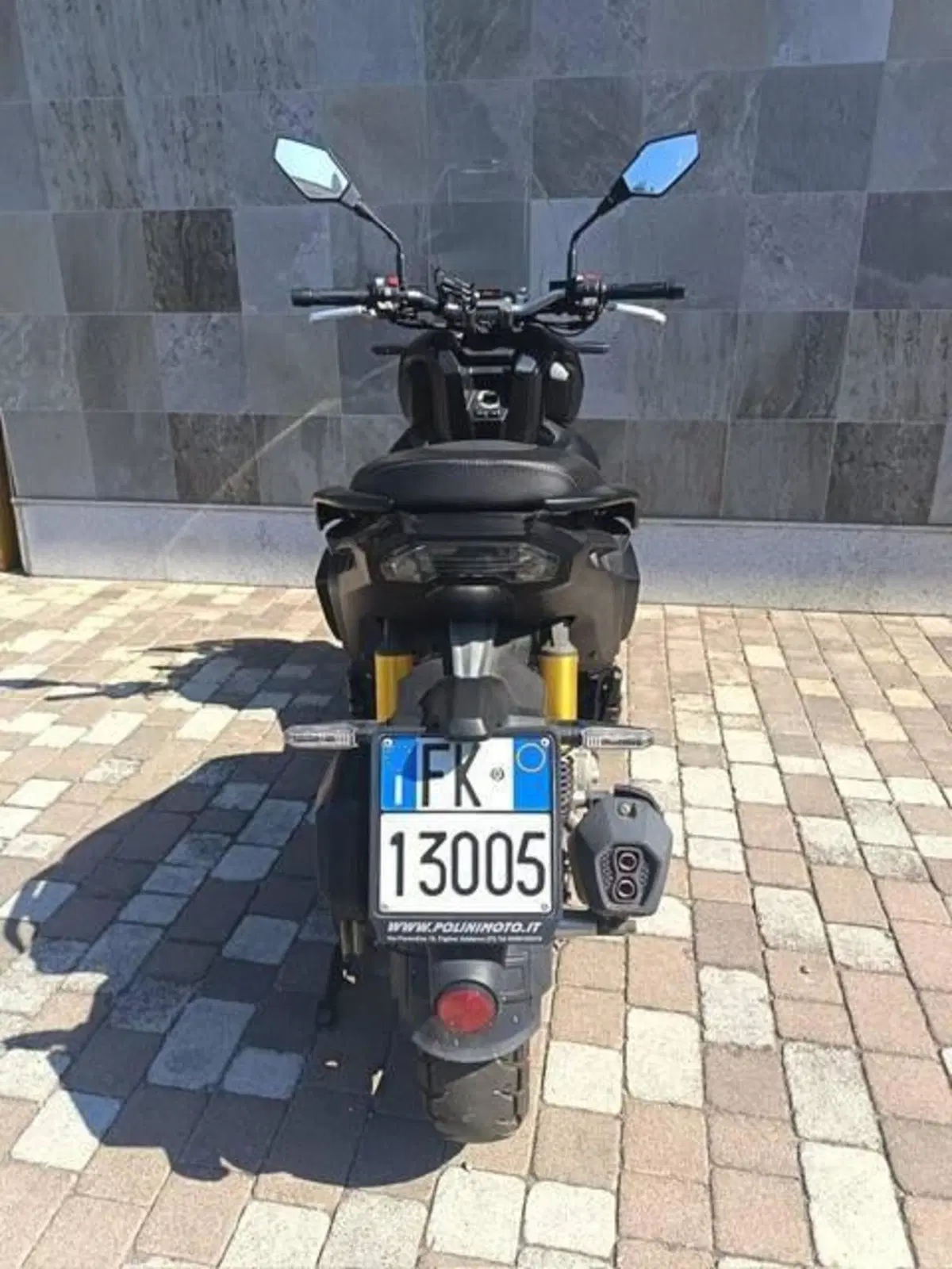 Kl Brera X 300 (2022 - 24) (3)