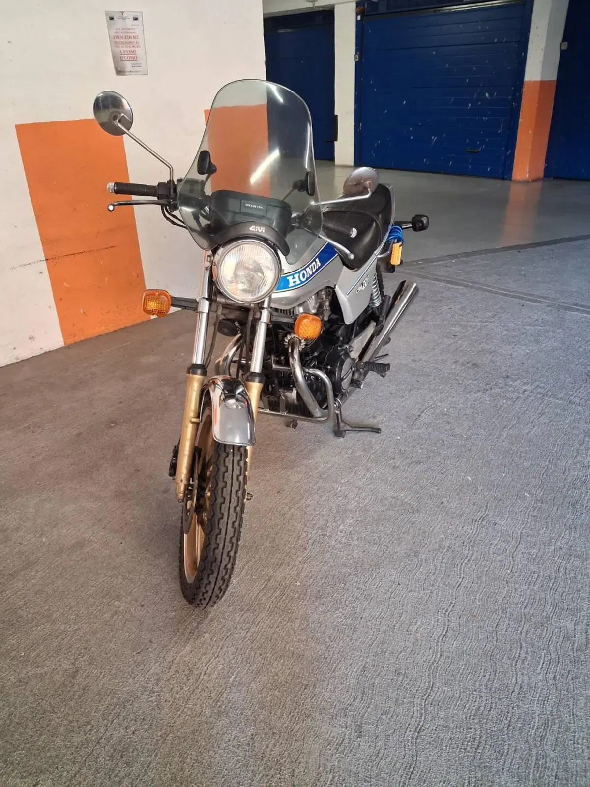 Honda CB 400 N (4)