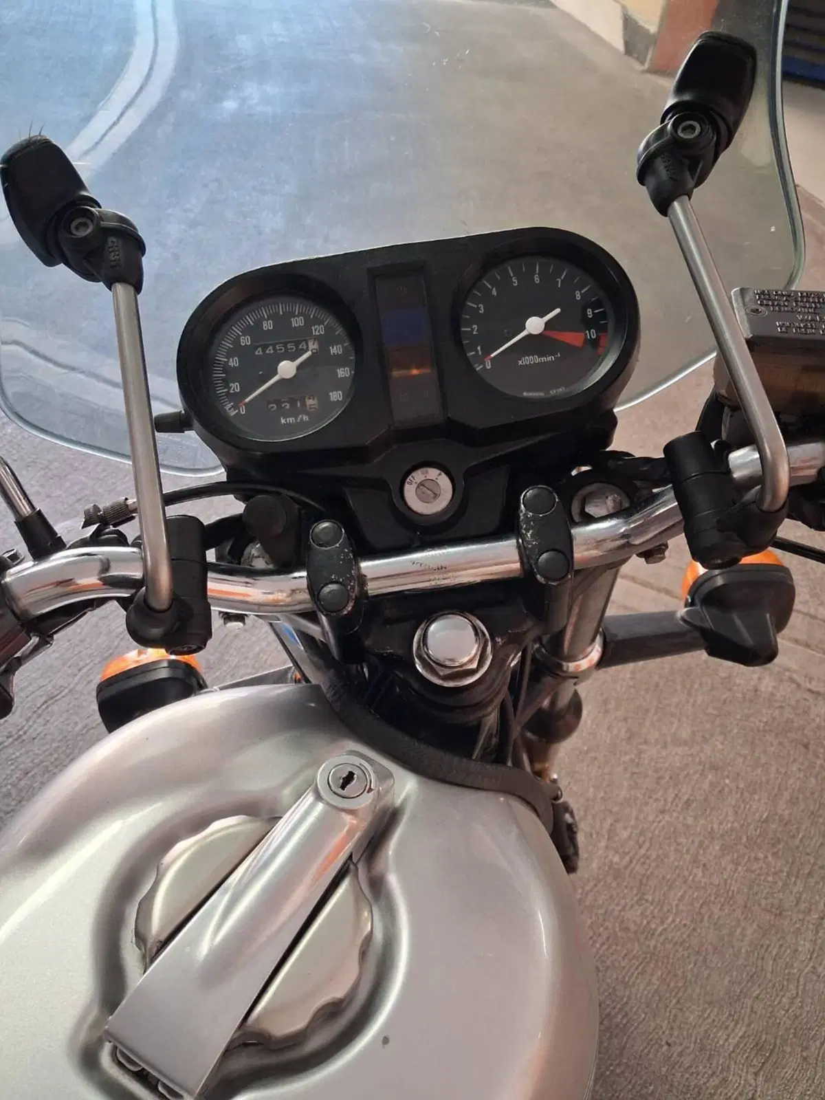 Honda CB 400 N (8)