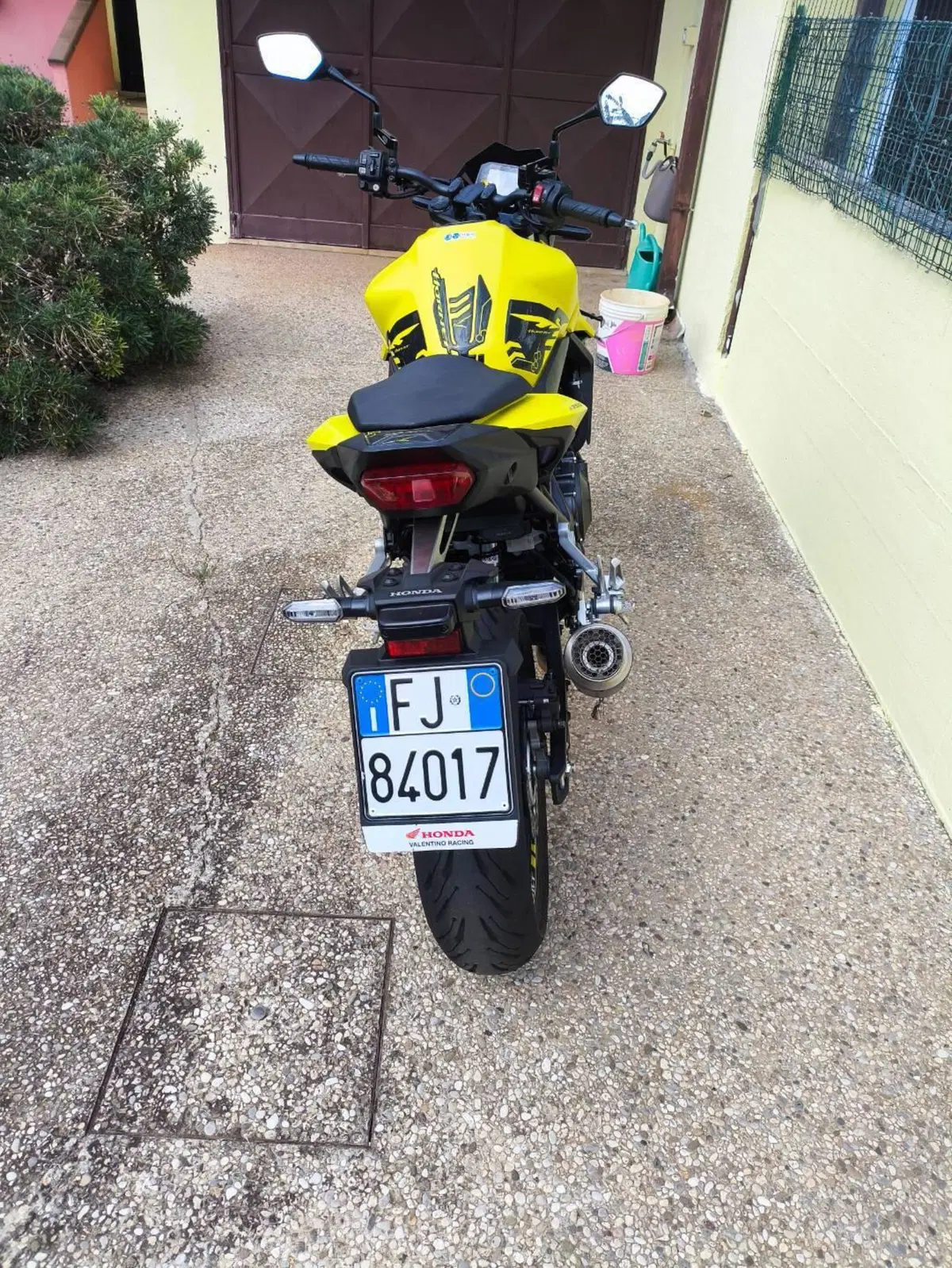 Honda CB 750 Hornet (2023 - 24) (4)