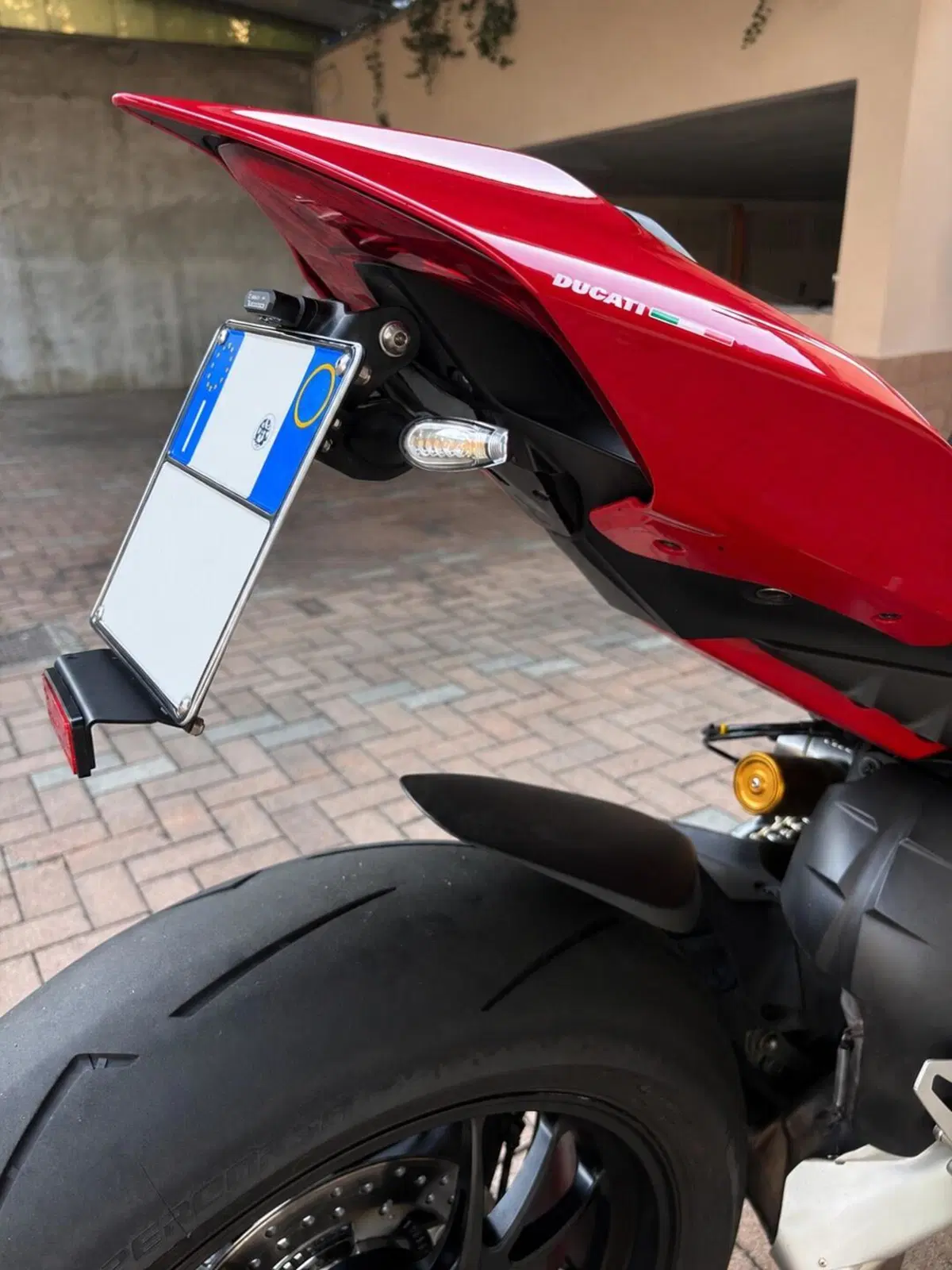 Ducati Panigale V4 S 1100 (2021) (5)
