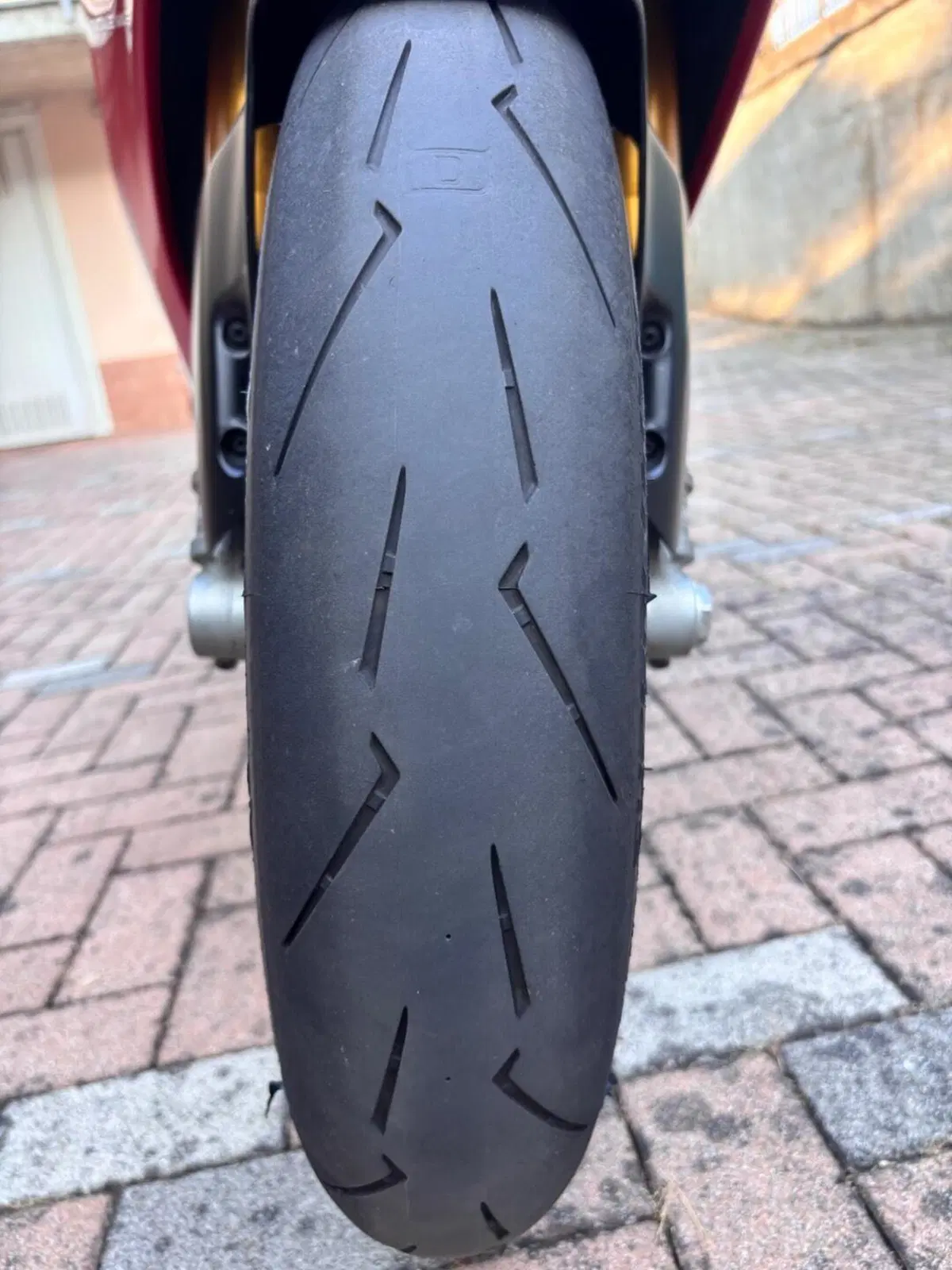 Ducati Panigale V4 S 1100 (2021) (6)