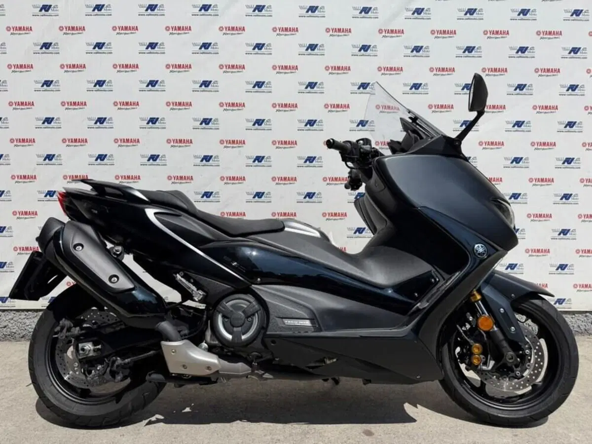 Yamaha T-Max 560 Tech Max (2020)