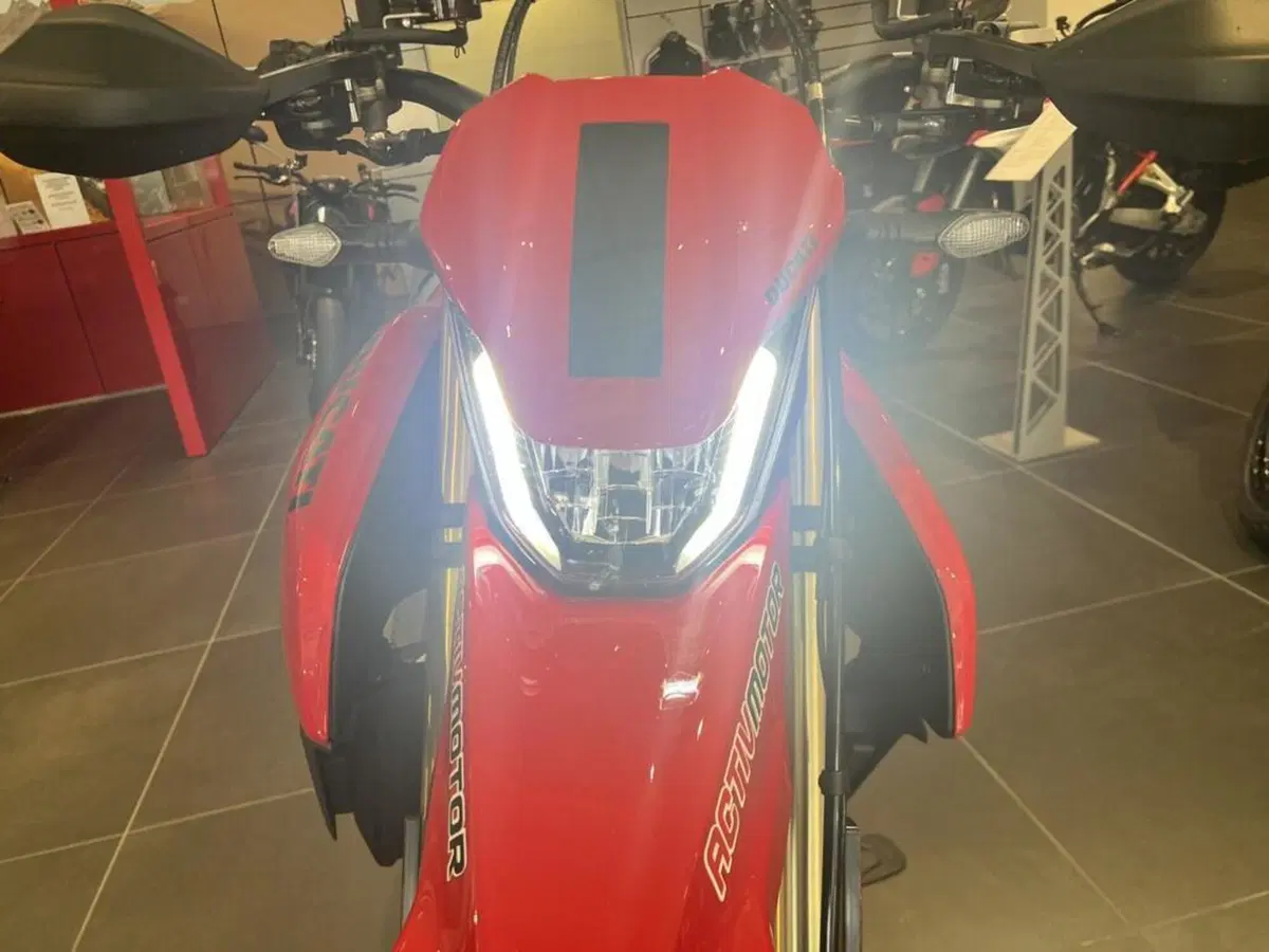 Ducati Hypermotard 698 Mono (2024 - 26) (11)