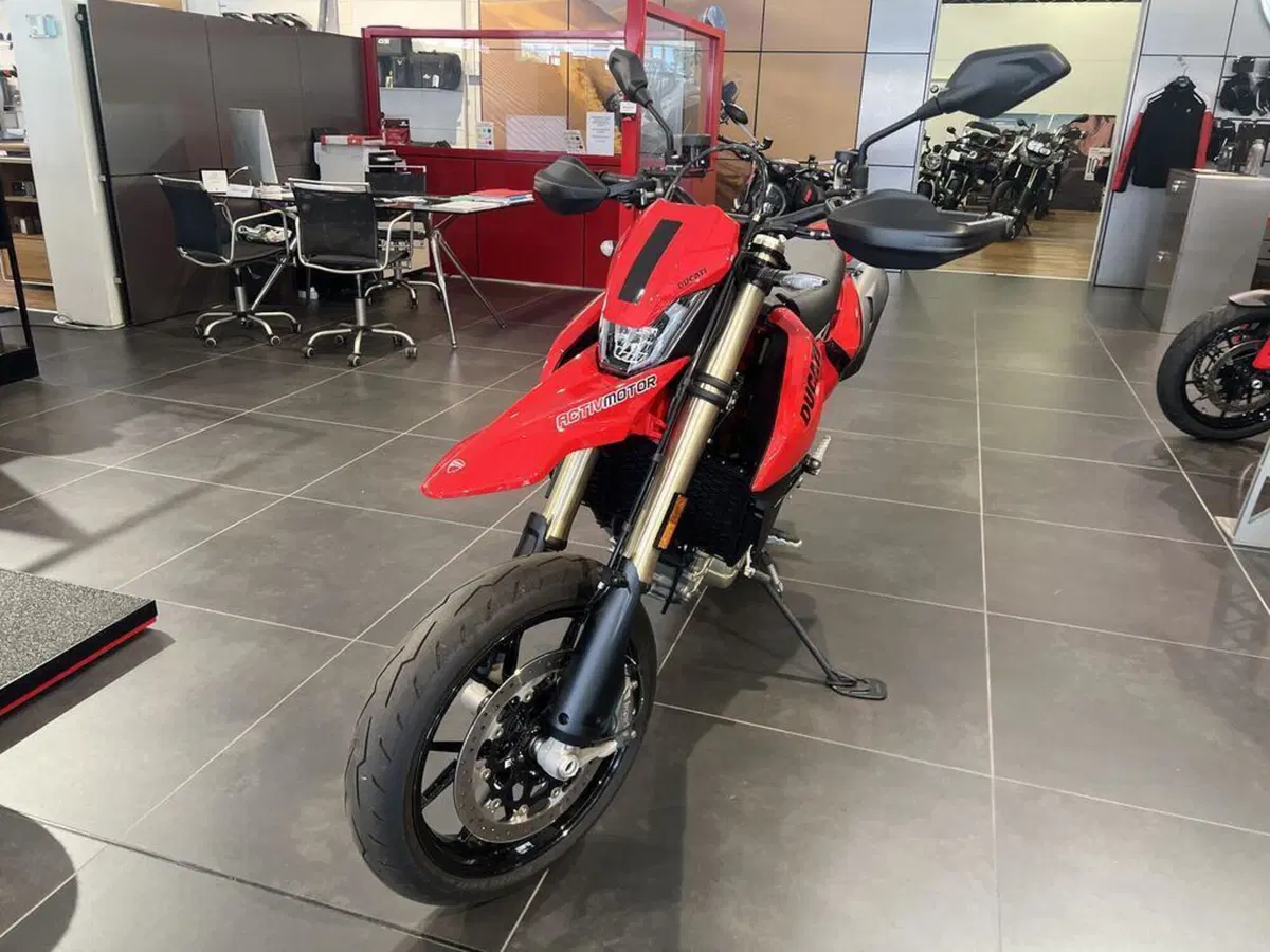Ducati Hypermotard 698 Mono (2024 - 26) (3)