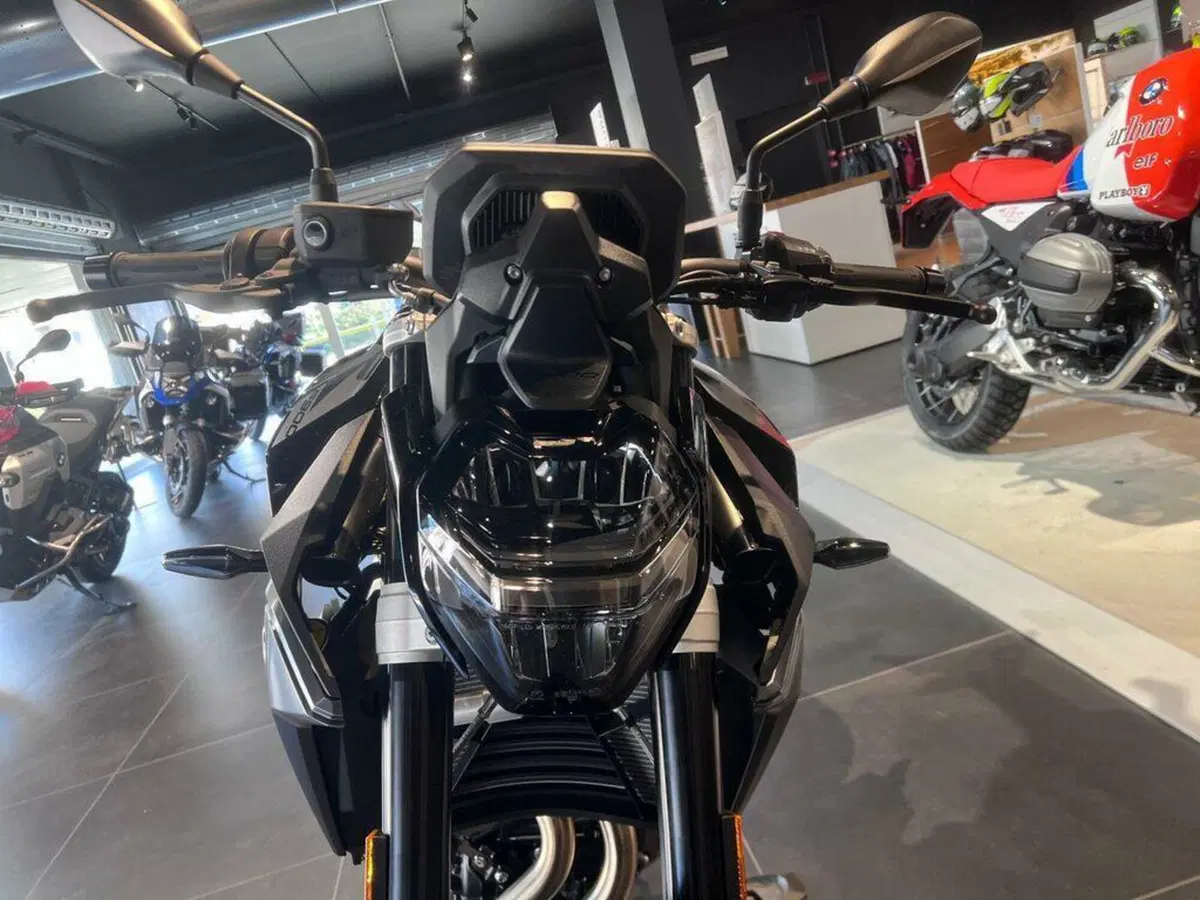 Bmw F 900 R (2025 - 27) (8)