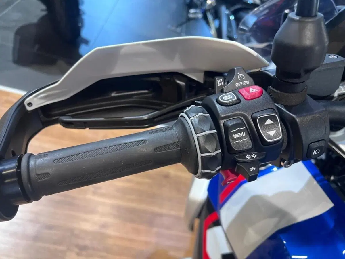 Bmw R 1300 GS (2023 - 26) (11)
