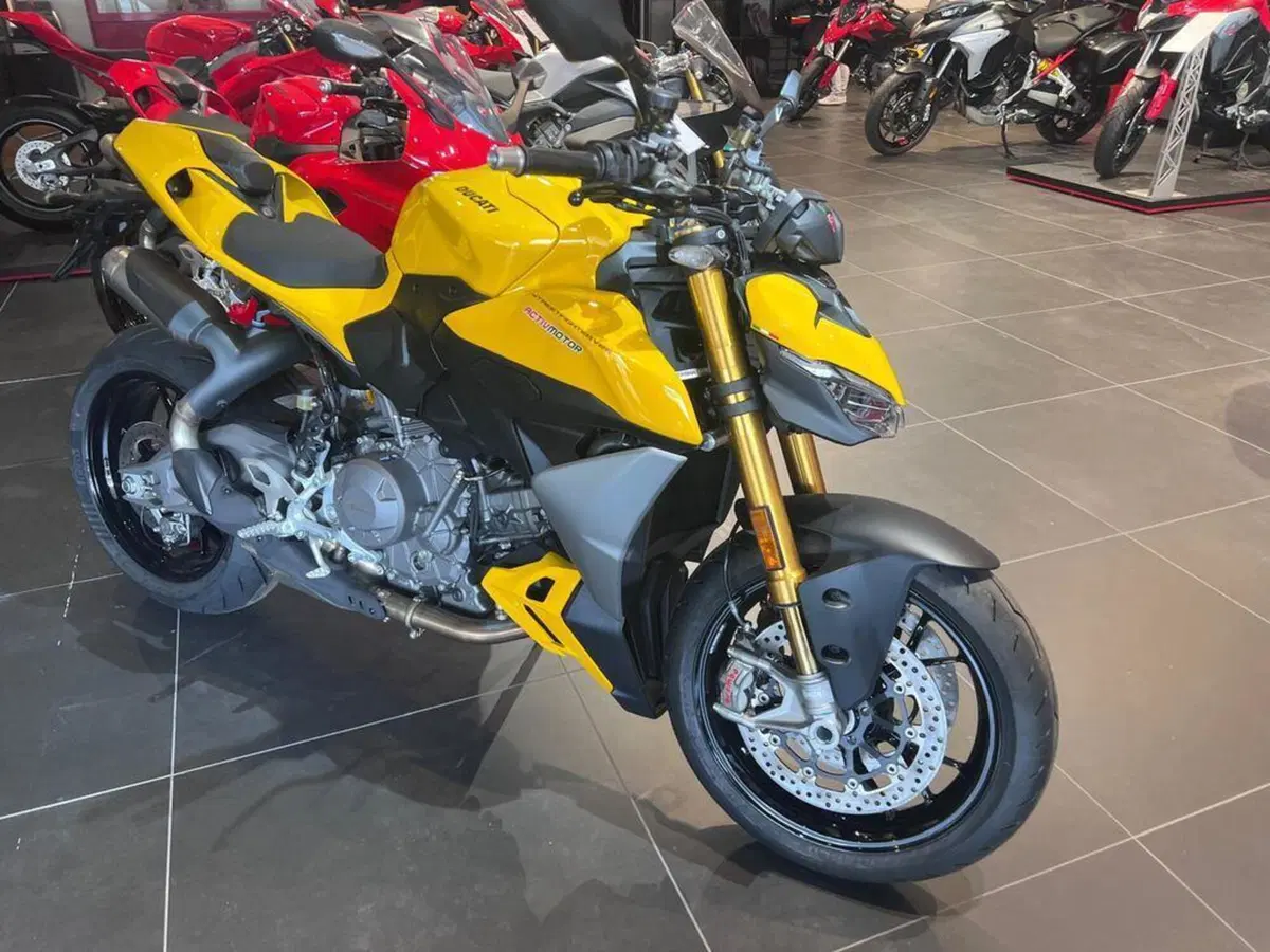 Ducati Streetfighter V2 S (2025 - 26) (2)