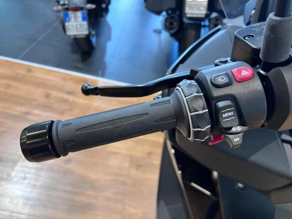 Bmw C 400 GT (2025 - 26) (11)