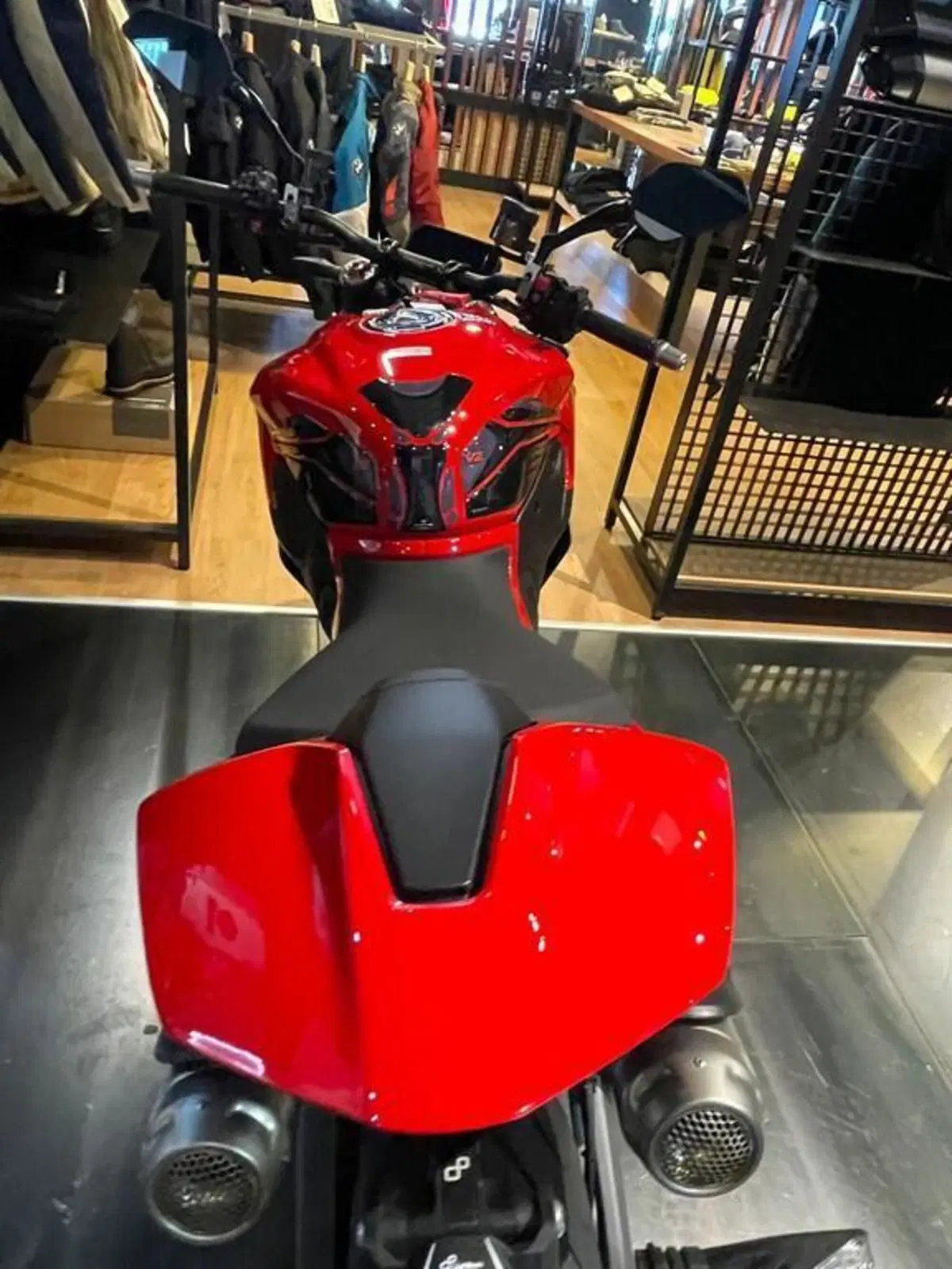 Ducati Streetfighter V2 S (2025 - 26) (7)