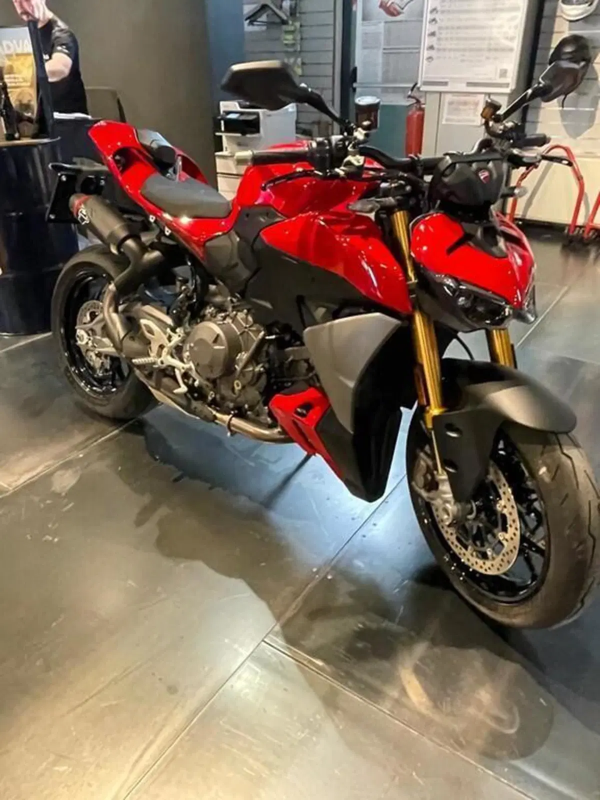 Ducati Streetfighter V2 S (2025 - 26) (9)