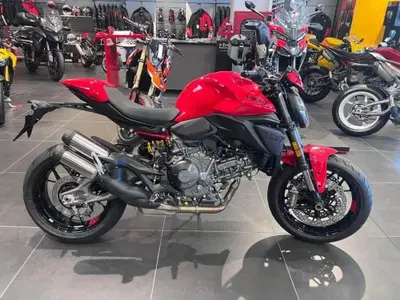Ducati Monster 890 (2026) usata