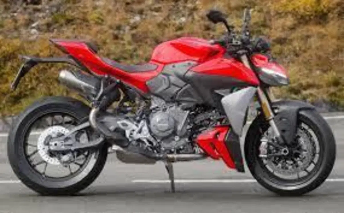Ducati Streetfighter V2 S (2025 - 26) (5)