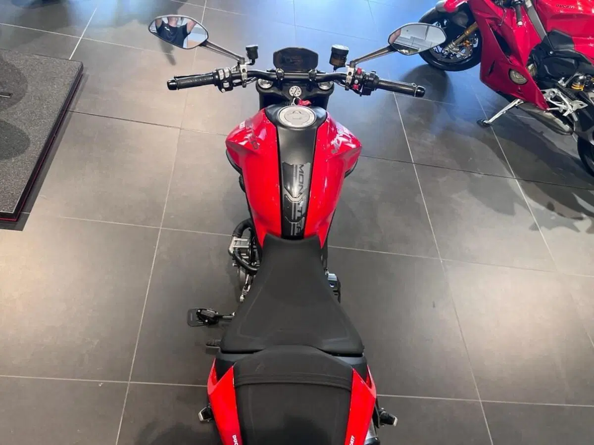 Ducati Monster 937 (2021 - 25) (7)