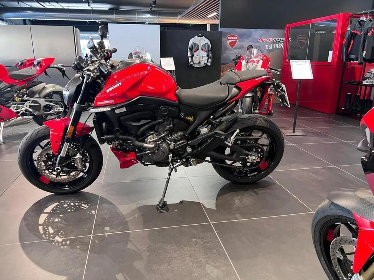 Ducati Monster 937 (2021 - 25) (5)