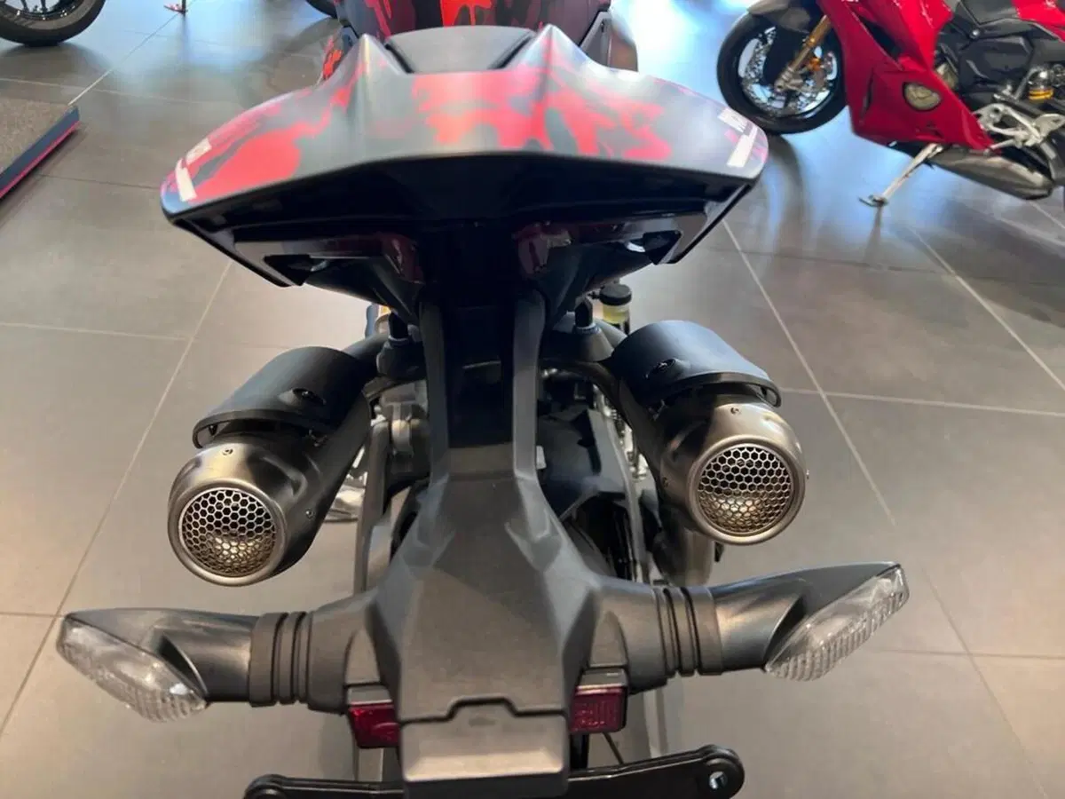 Ducati Panigale V2 FB63 (2026) (8)