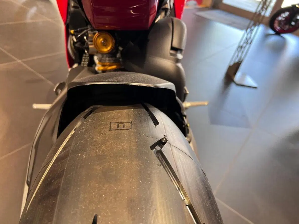Ducati Panigale V4 S (2025 - 26) (14)