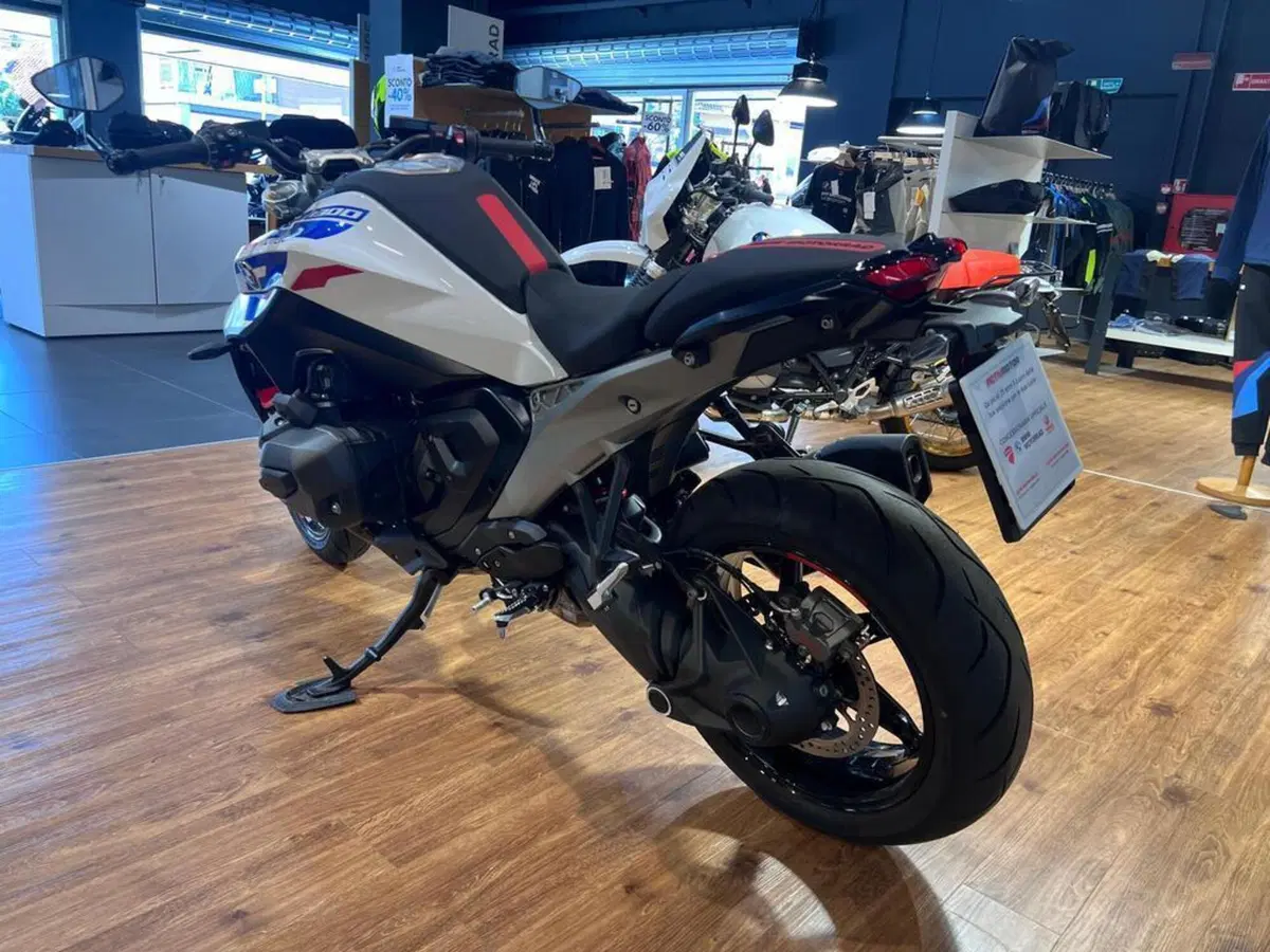 Bmw R 1300 R (2026 - 27) (6)