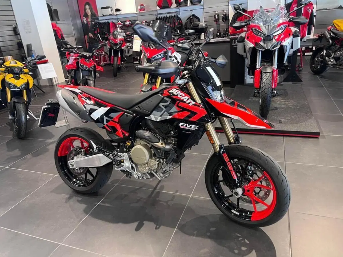 Ducati Hypermotard 698 Mono RVE (2024 - 26) (2)