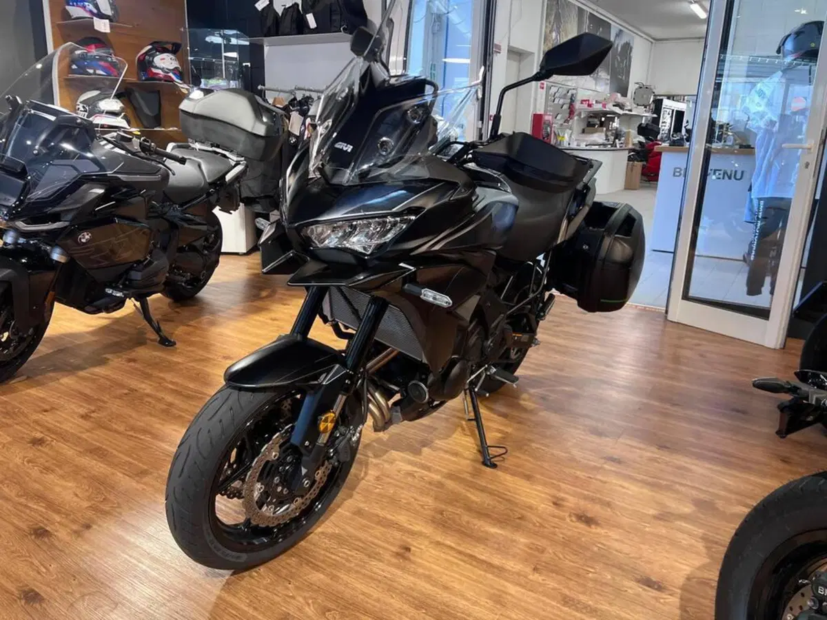 Kawasaki Versys 650 Tourer Plus (2025 - 26) (4)