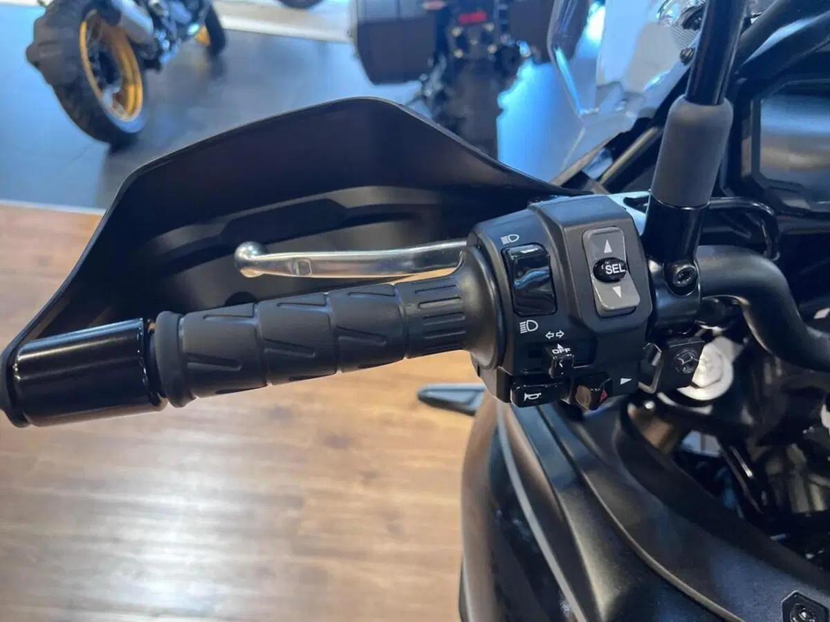 Kawasaki Versys 650 Tourer Plus (2025 - 26) (11)