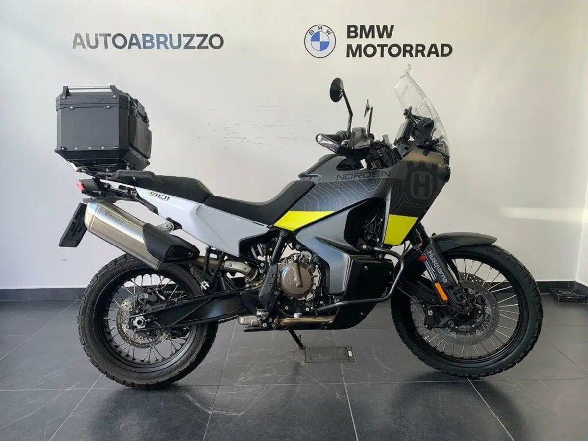 Husqvarna Norden 901 (2022 - 26)