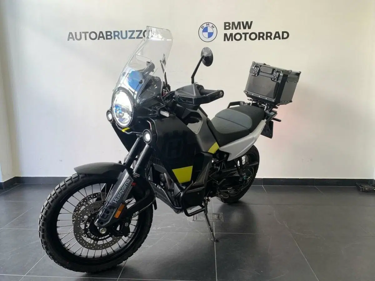 Husqvarna Norden 901 (2022 - 26) (3)