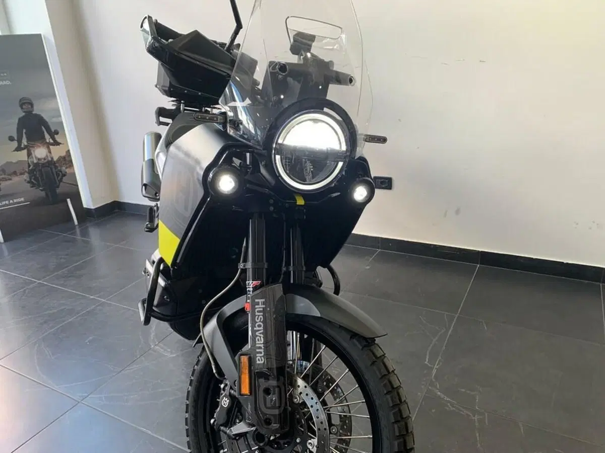 Husqvarna Norden 901 (2022 - 26) (5)