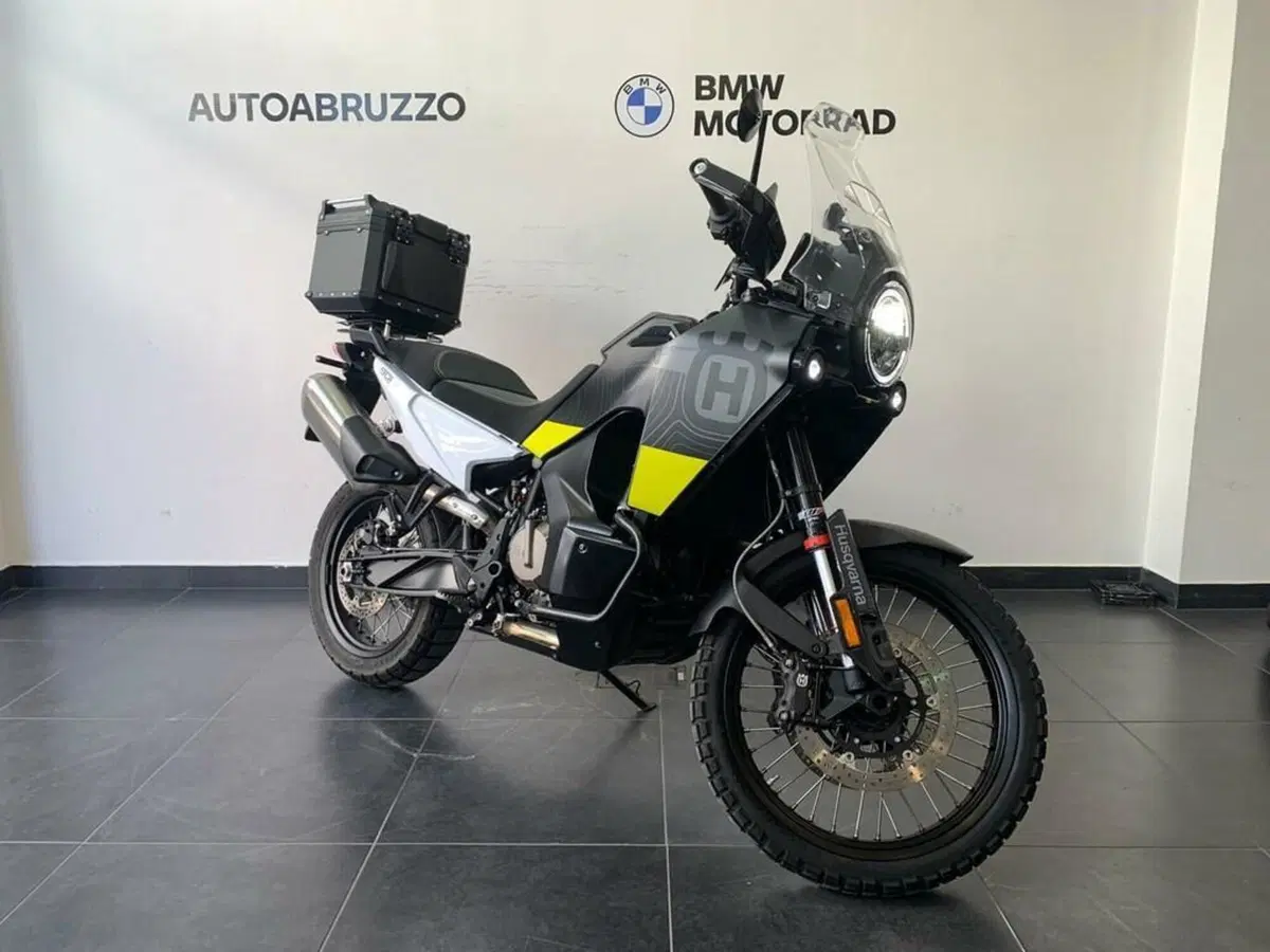 Husqvarna Norden 901 (2022 - 26) (2)
