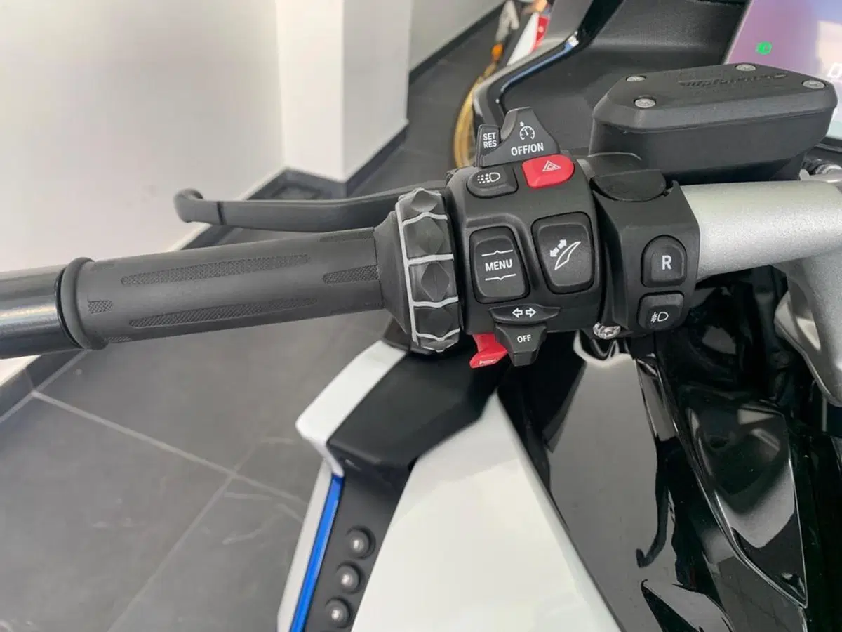 Bmw K 1600 GT (2022 - 27) (6)