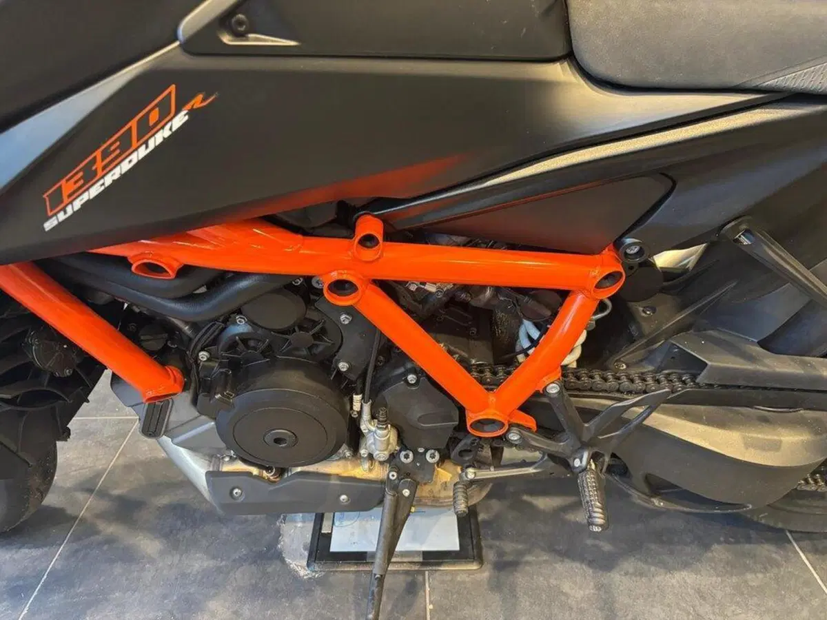 KTM 1390 Super Duke R EVO (2024 - 26) (13)
