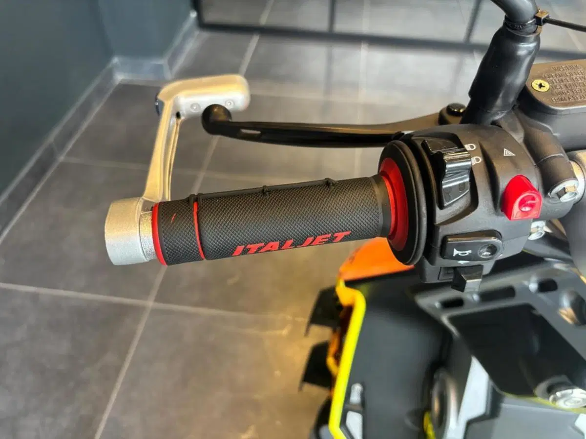 Italjet Moto Dragster 300 (2024) (7)
