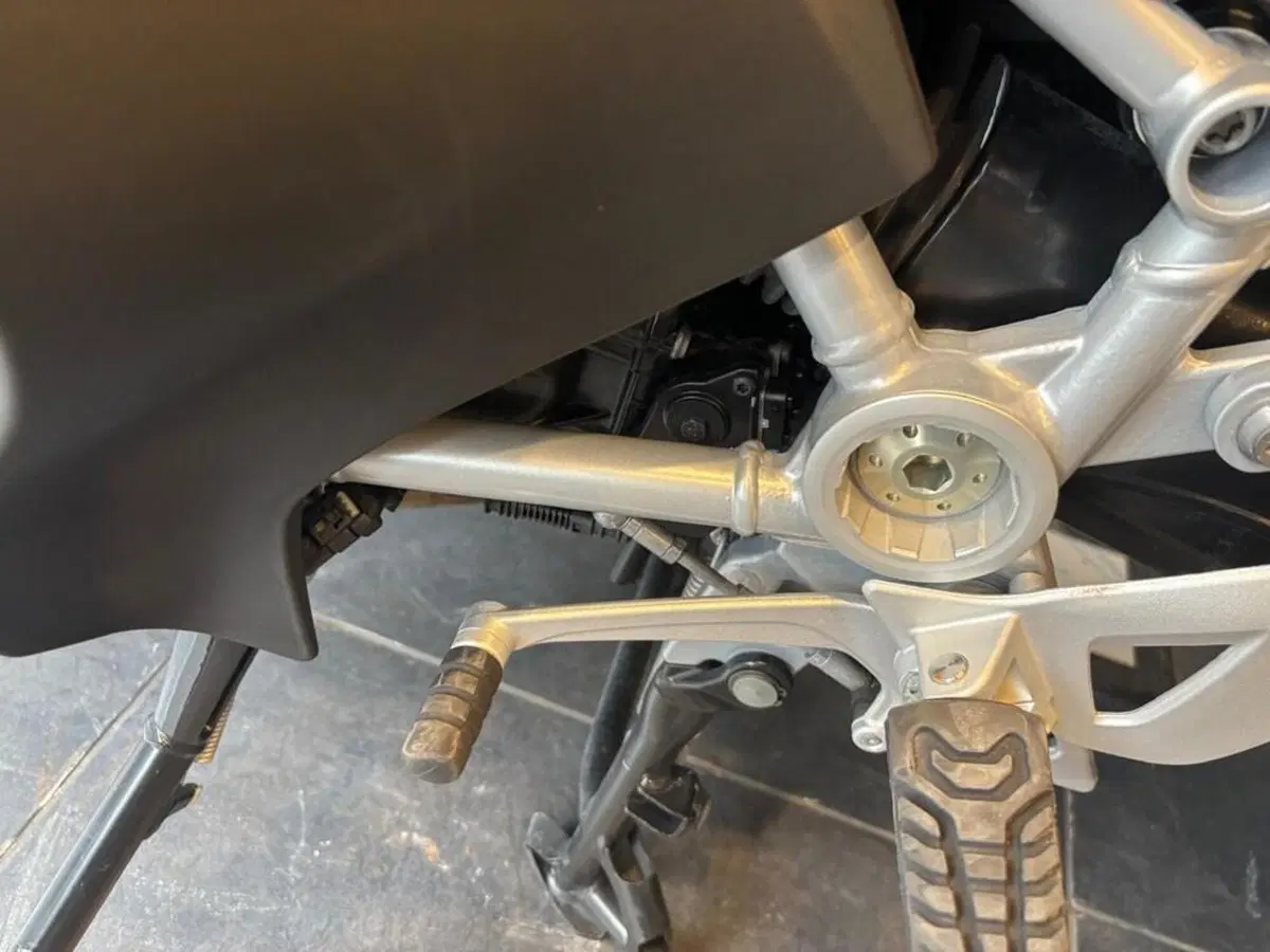 Bmw R 1250 RT (2021 - 25) (11)
