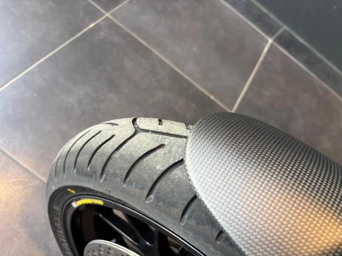Ducati Multistrada V4 Pikes Peak (2021 - 24) (15)