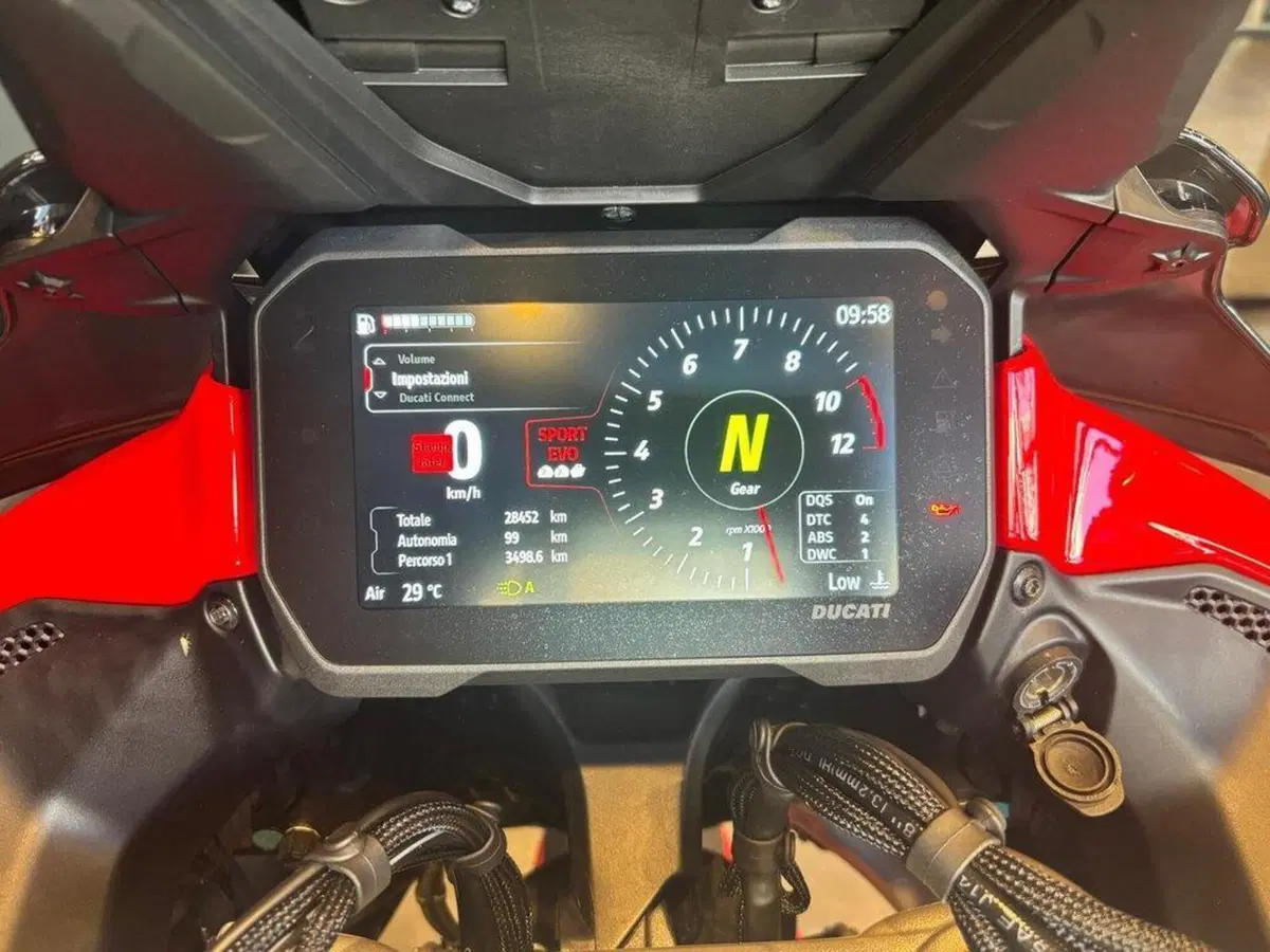 Ducati Multistrada V4 Pikes Peak (2021 - 24) (9)