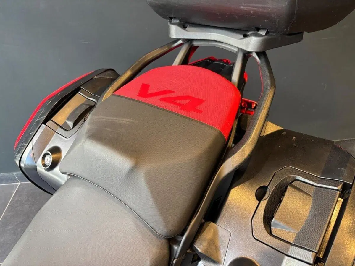 Ducati Multistrada V4 Pikes Peak (2021 - 24) (12)